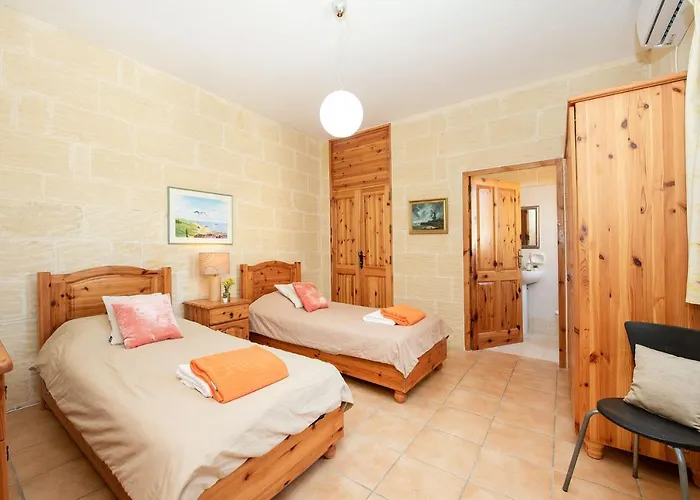 Ta Indri Kır Evi Zebbug (Gozo)